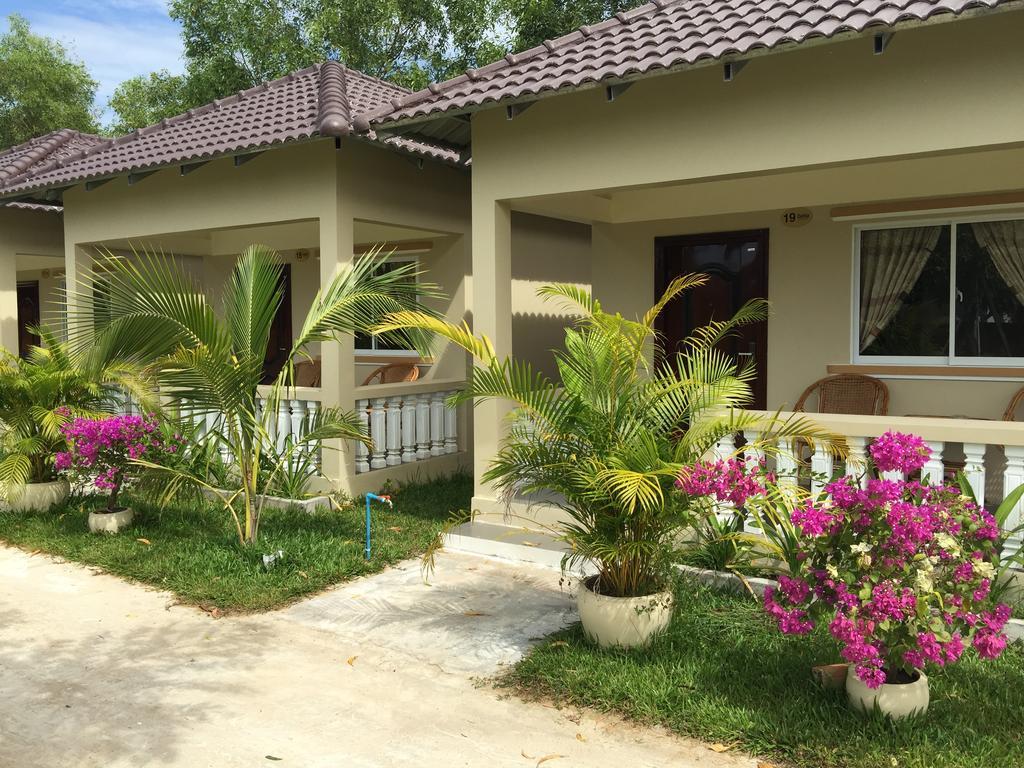 The Moonflower Bungalow Hotel Sihanoukville Eksteriør billede