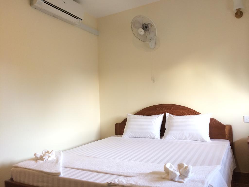 The Moonflower Bungalow Hotel Sihanoukville Eksteriør billede