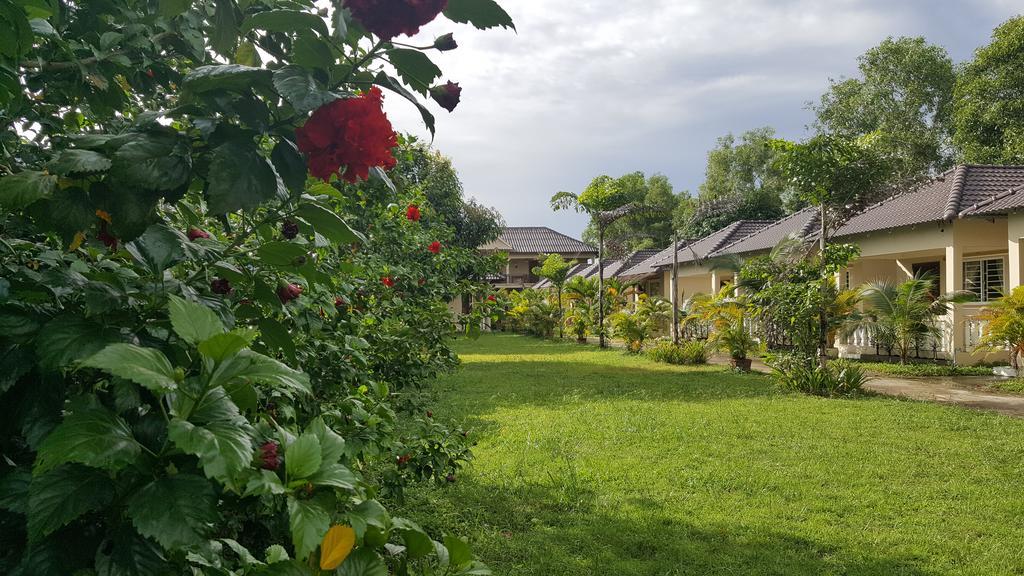 The Moonflower Bungalow Hotel Sihanoukville Eksteriør billede